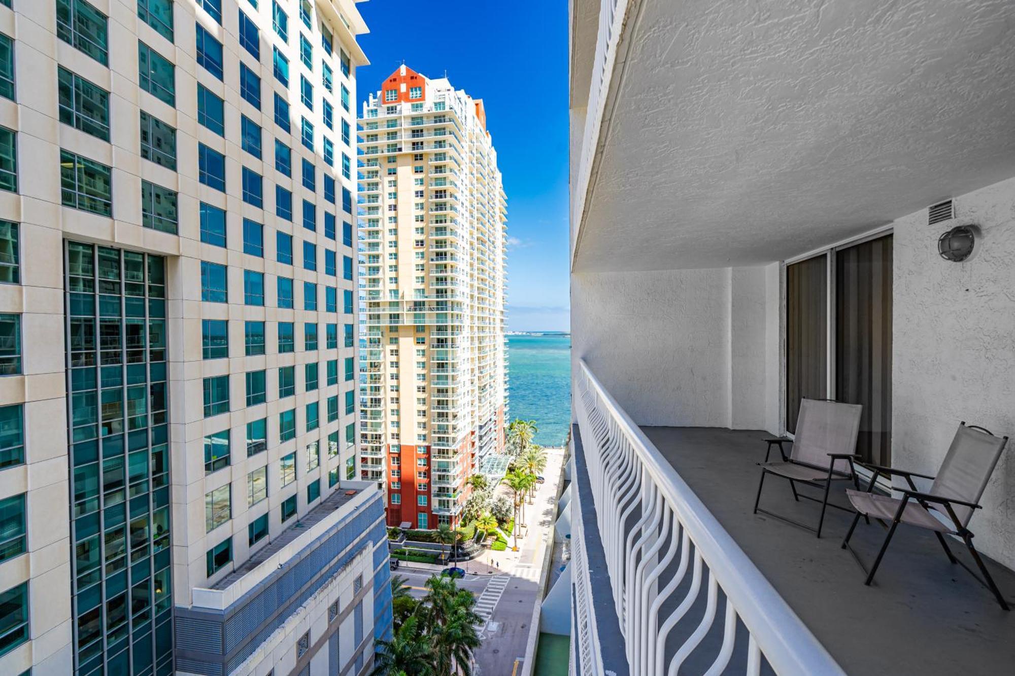 Amazing 1 Bed In Brickell Key With Free Pkg Appartement