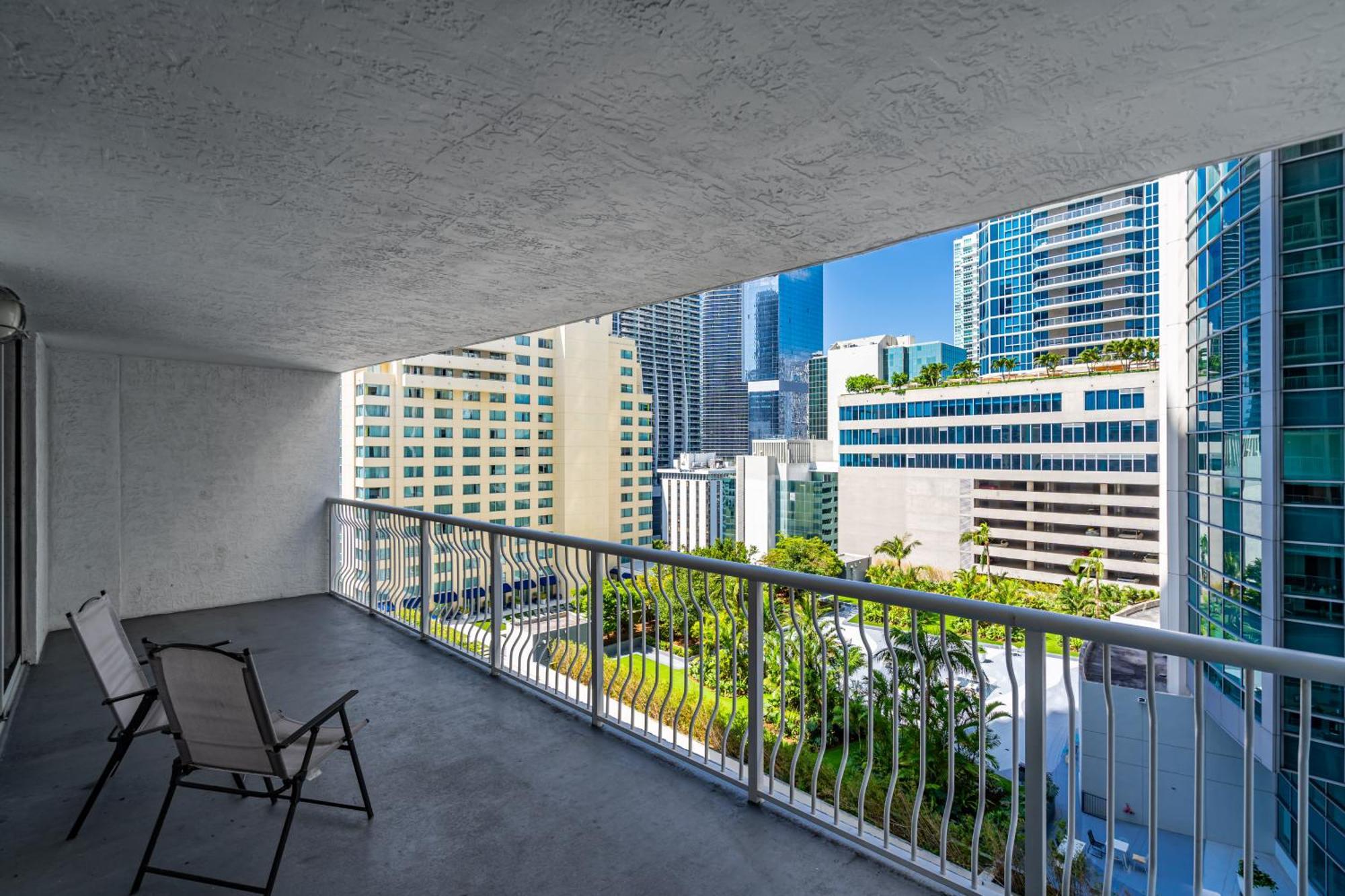 Amazing 1 Bed In Brickell Key With Free Pkg Appartement